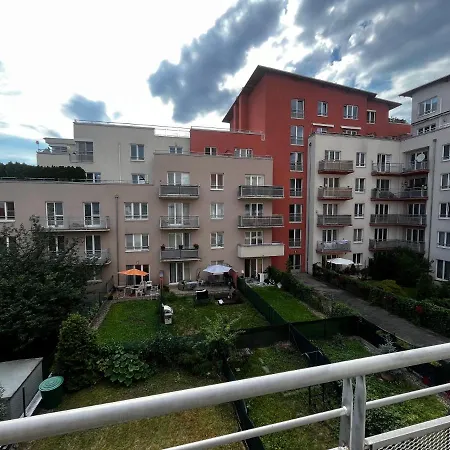 Monfas Garden Appartement Praag